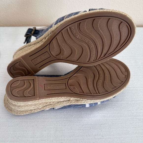 New Bella Vita Seraphina 2 Navy Stripe Espadrille Wedge Sandals Women’s 7WW - Picture 14 of 14